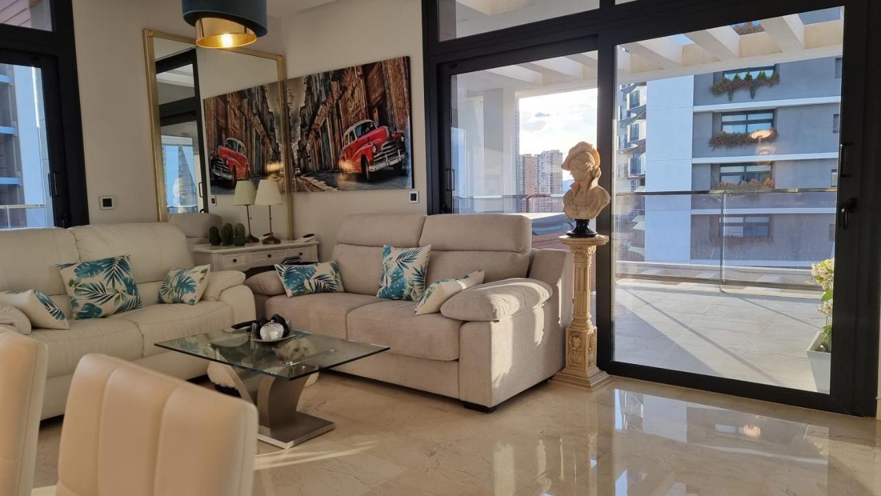 Sunset Waves Benidorm Julieta Vistas Al Mar Premium 200 Mt2 Con Jacuzzi En Terrazaアパートメント エクステリア 写真
