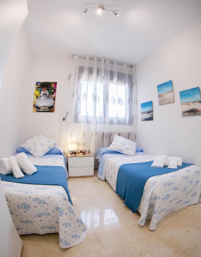 Sunset Waves Benidorm Julieta Vistas Al Mar Premium 200 Mt2 Con Jacuzzi En Terrazaアパートメント エクステリア 写真